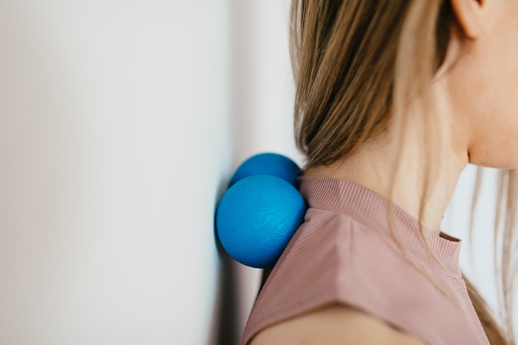 107 neck pain chiropractic treatment DIY Neck Traction